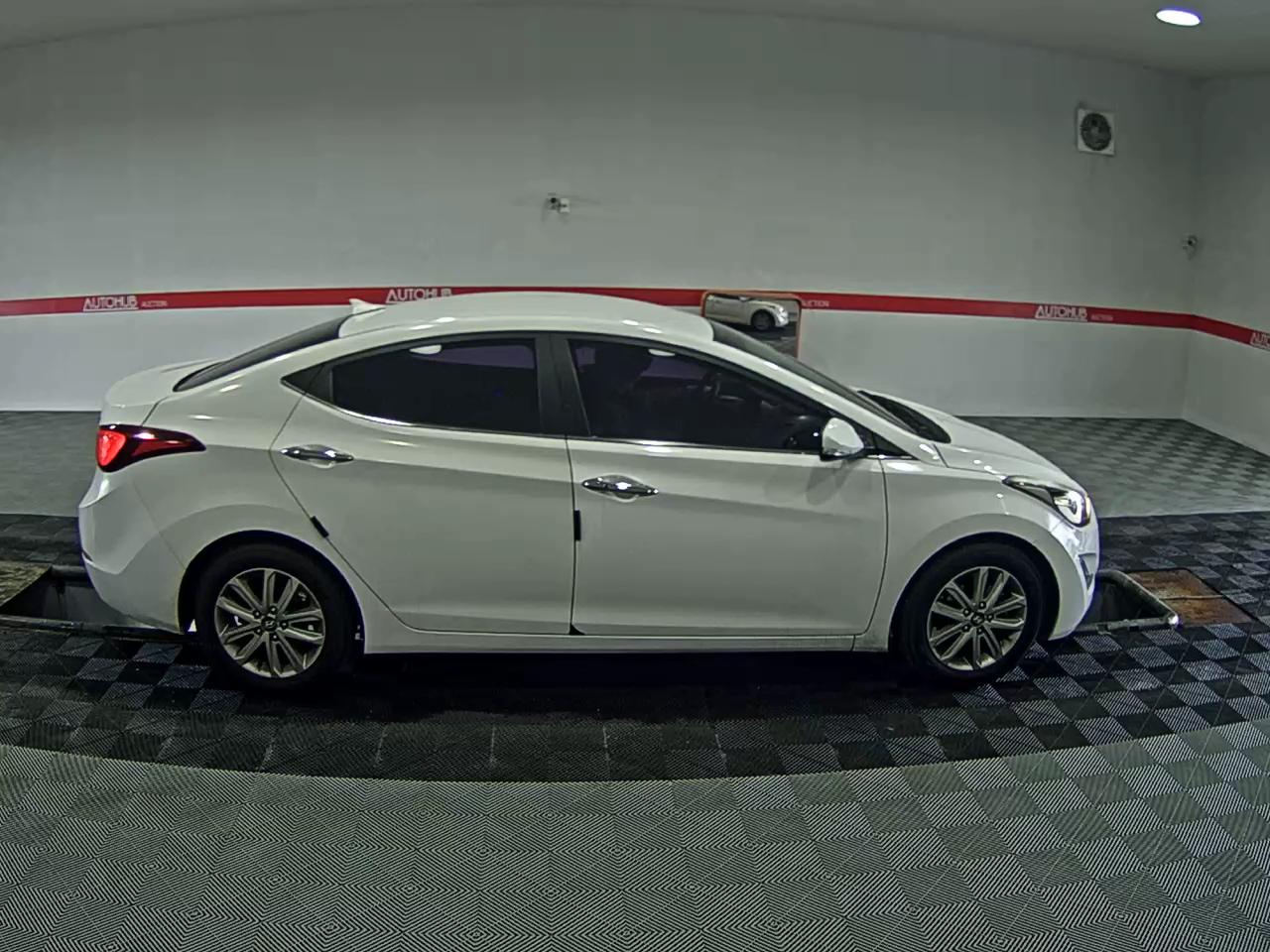 2015 - hyundai avante