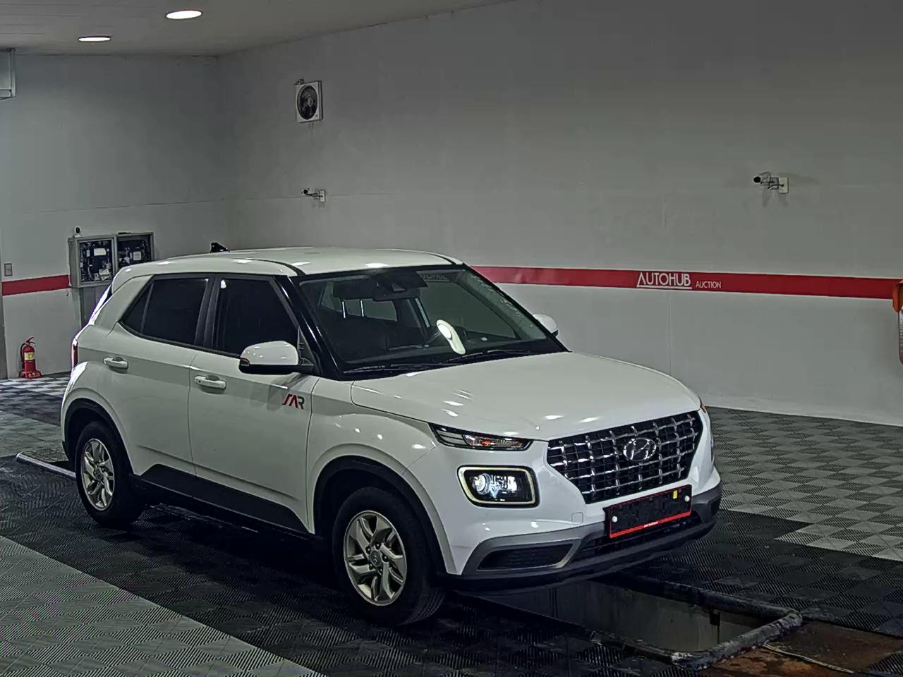 2022 - hyundai venue