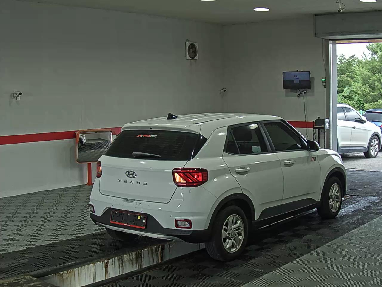 2022 - hyundai venue