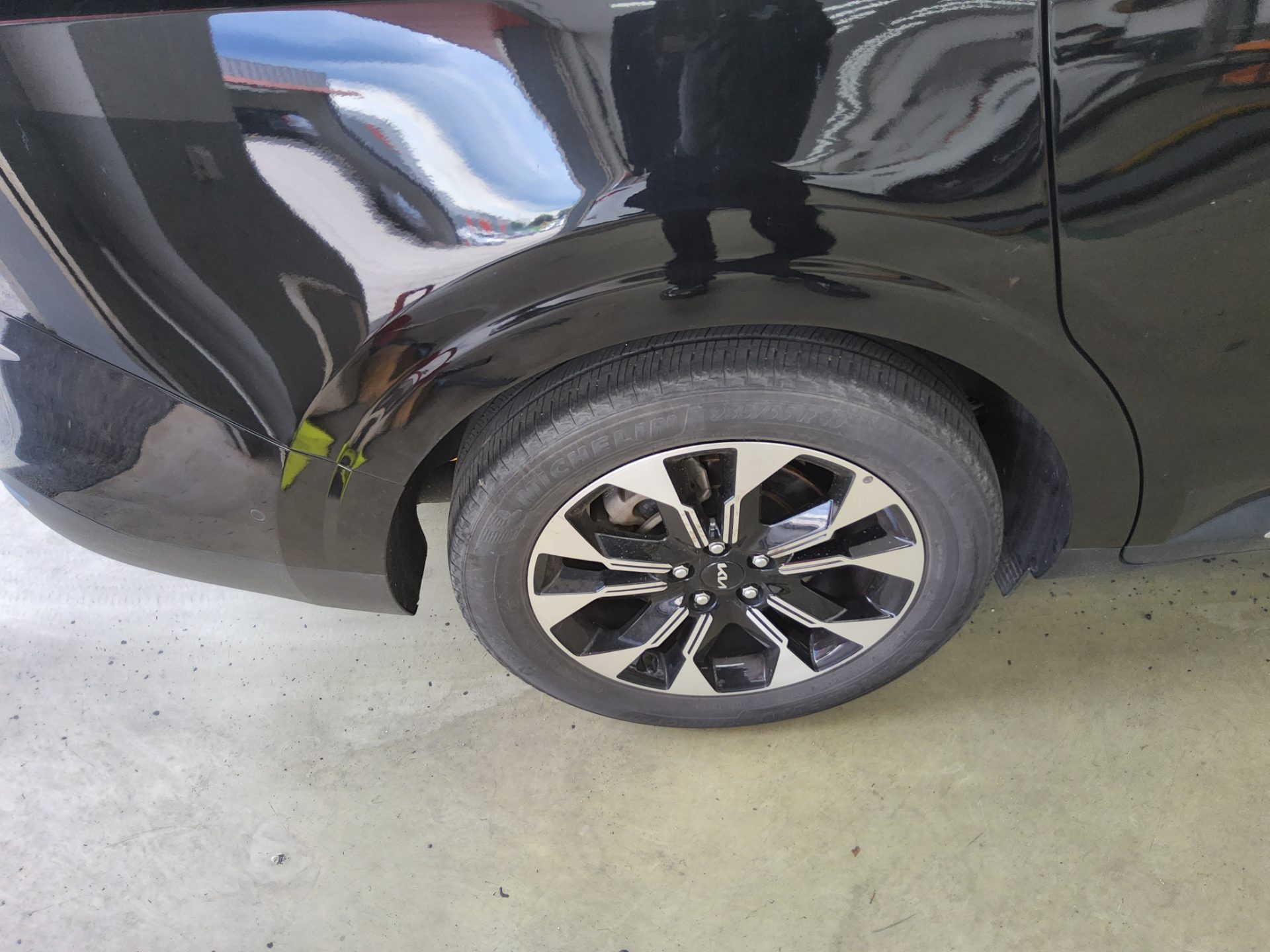 2023 - kia carnival