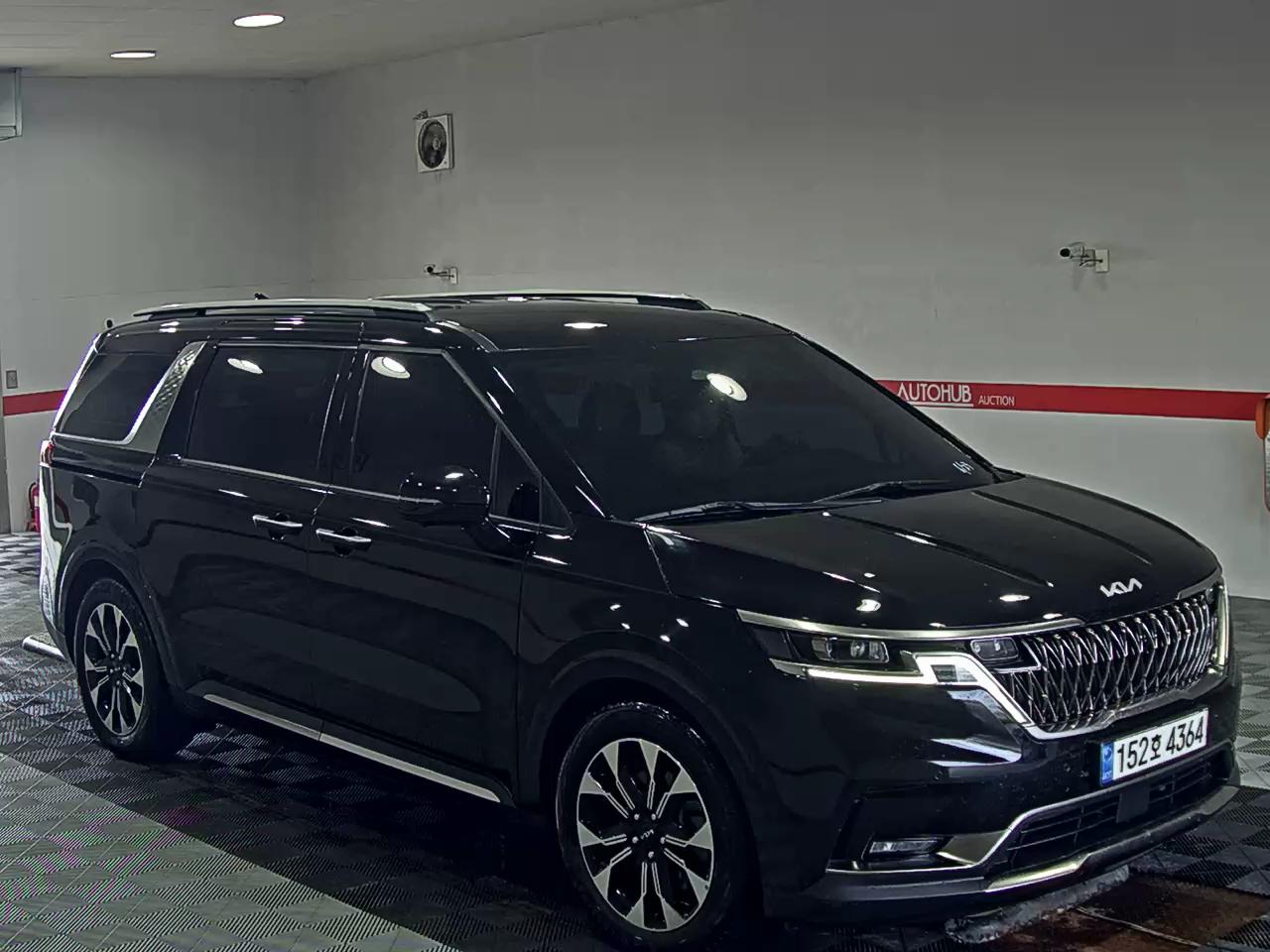 2023 - kia carnival