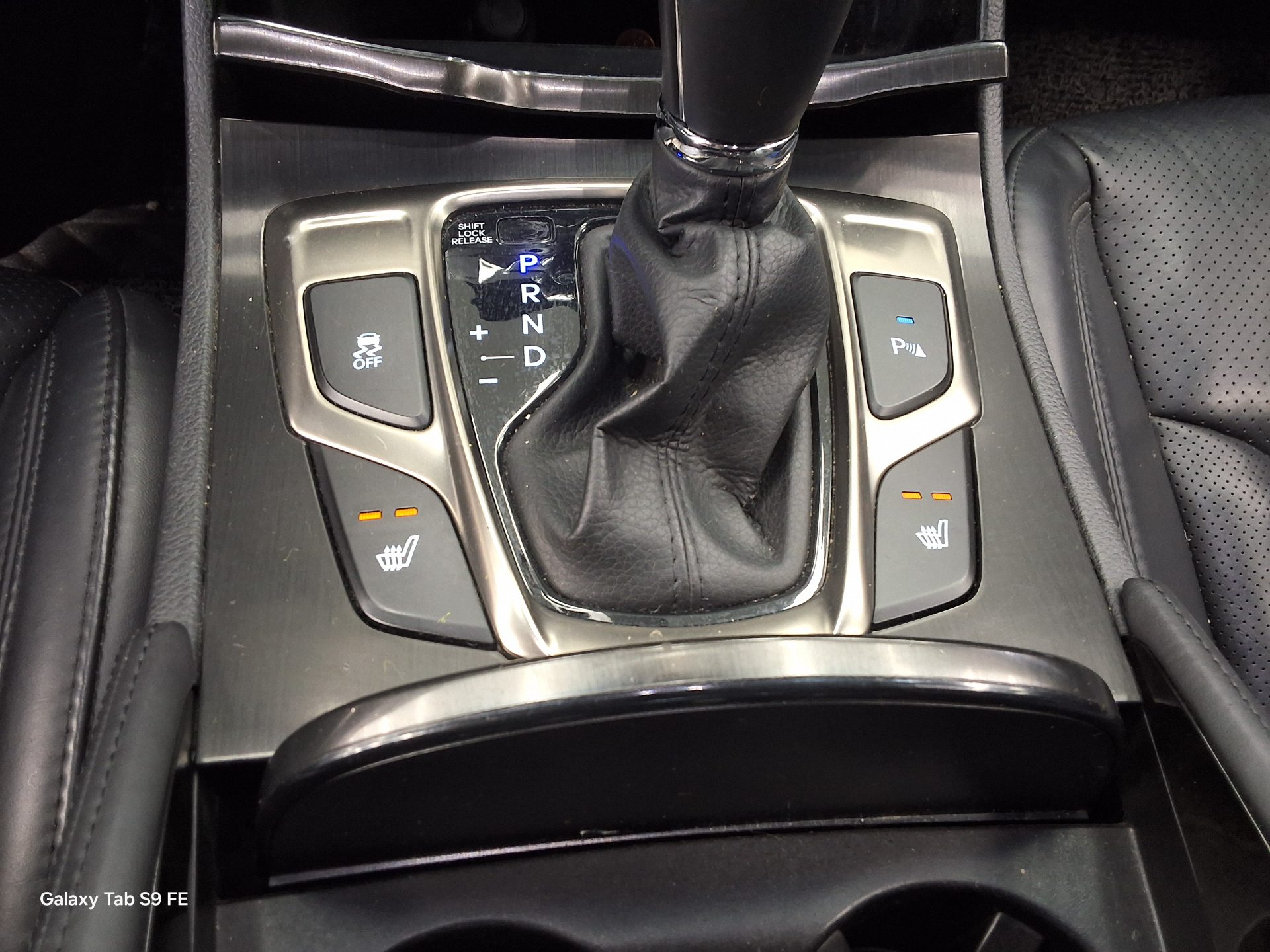2013 - hyundai grandeur