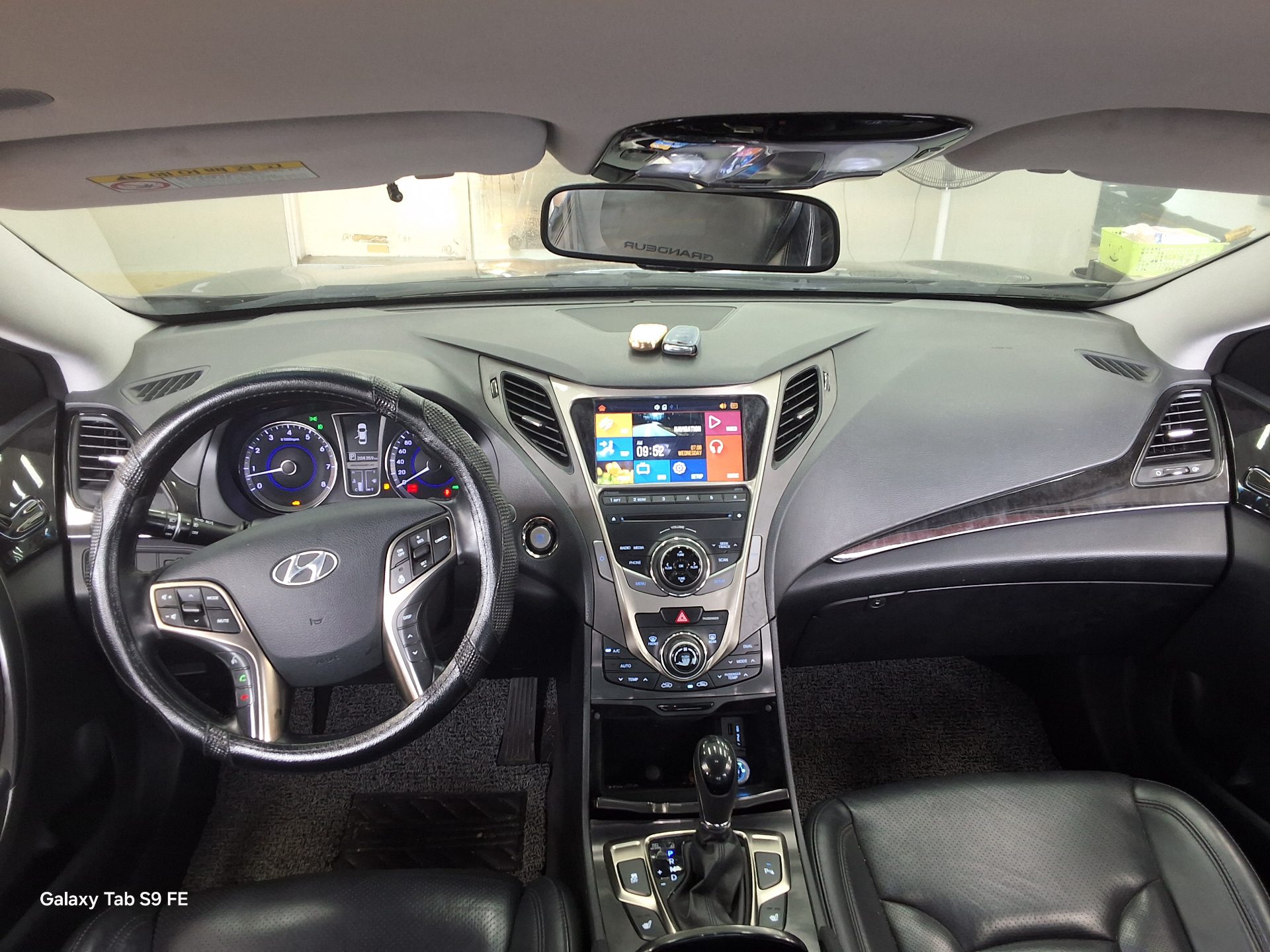 2013 - hyundai grandeur