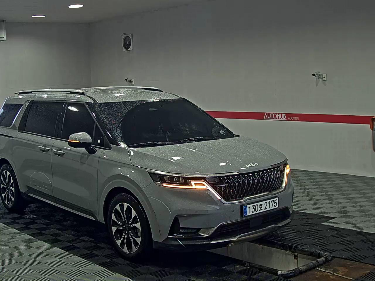 2023 - kia carnival