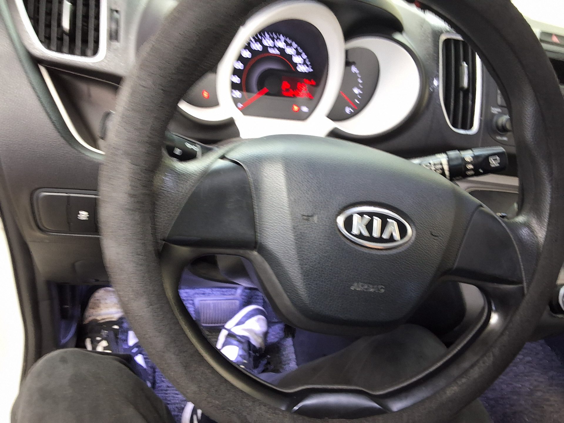 2012 - kia ray
