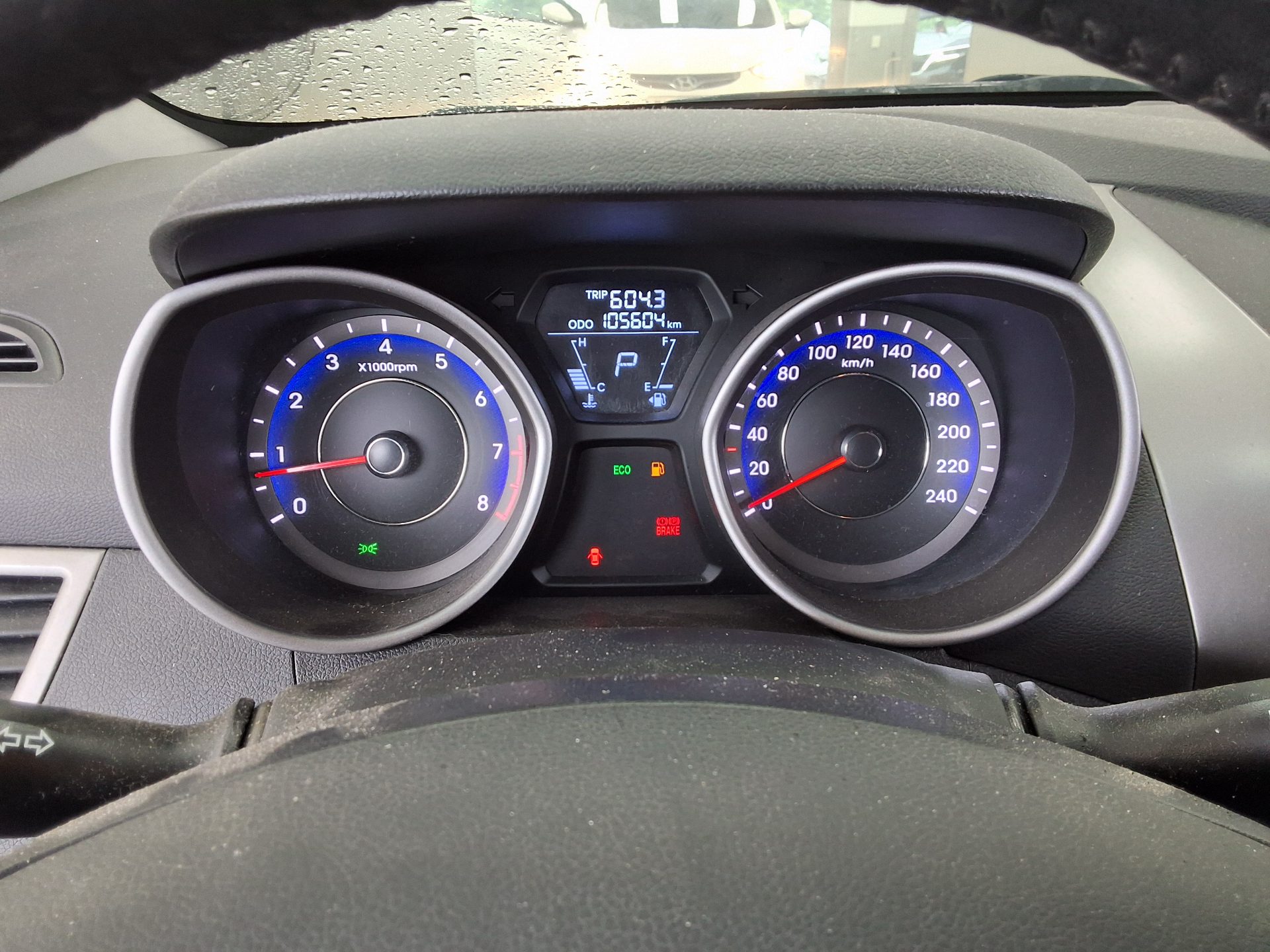 2012 - hyundai avante
