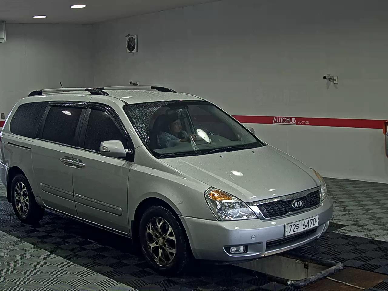 2014 - kia carnival