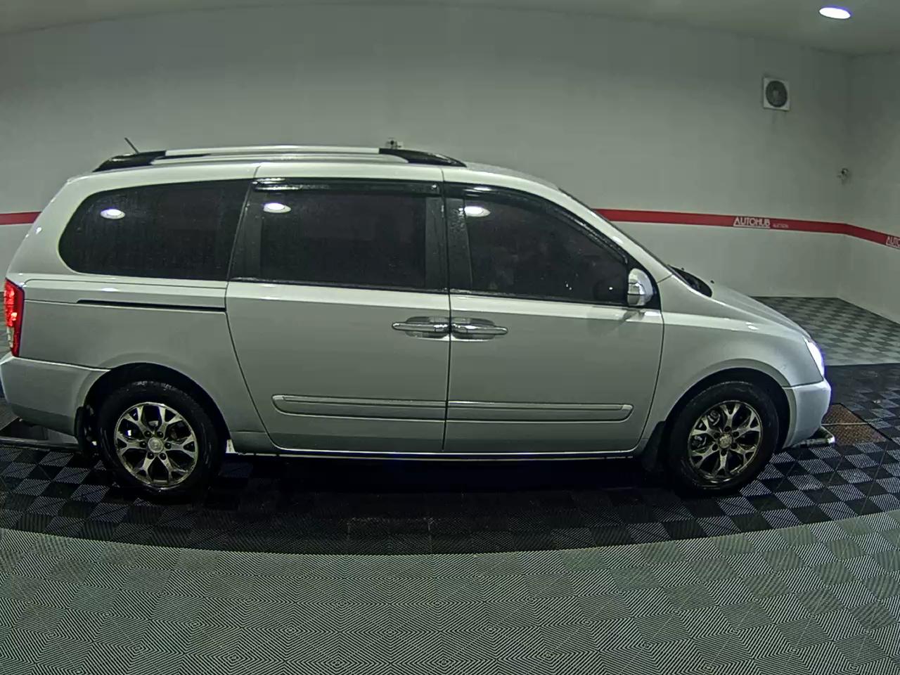 2014 - kia carnival