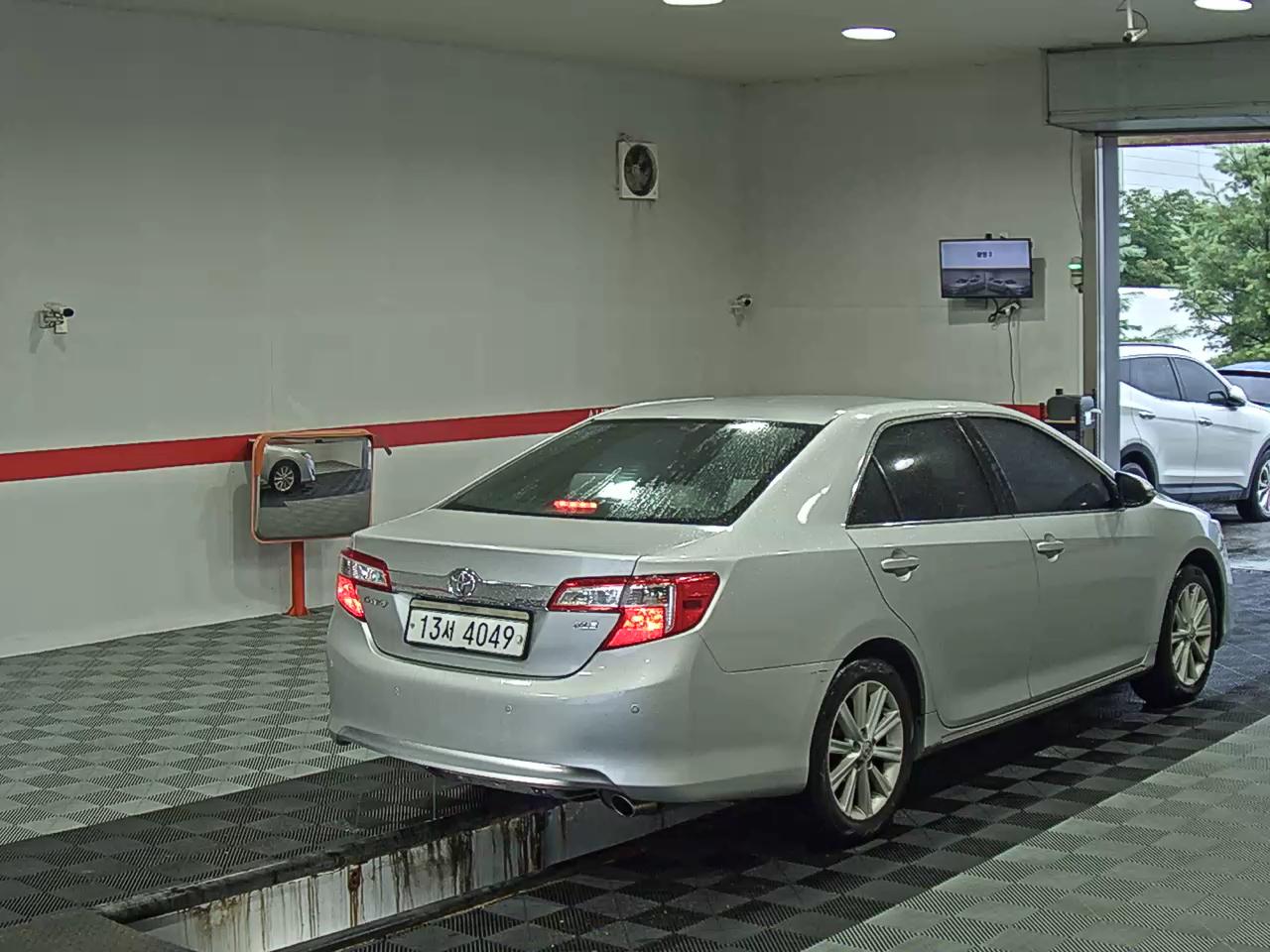 2012 - toyota camry