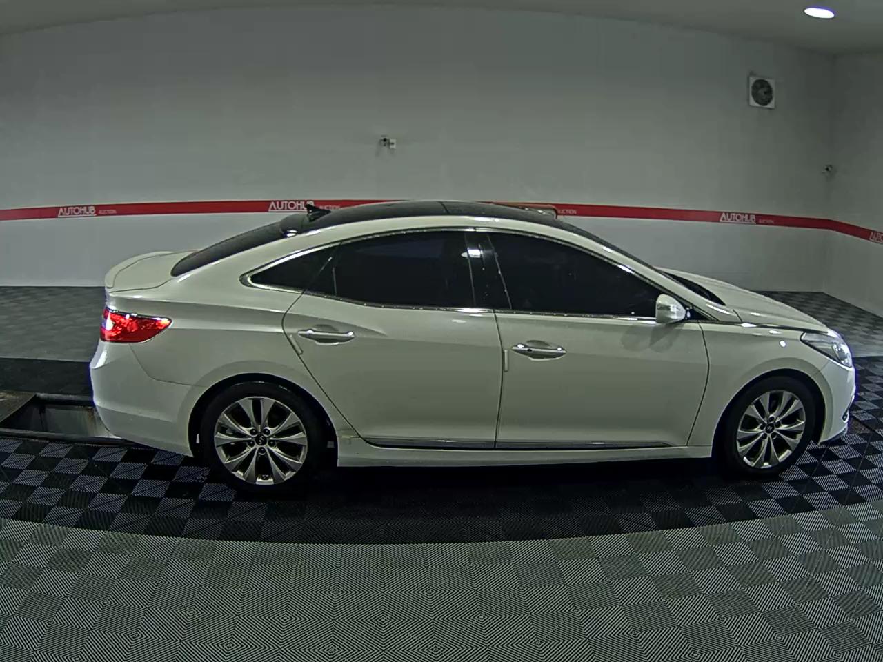 2012 - hyundai grandeur