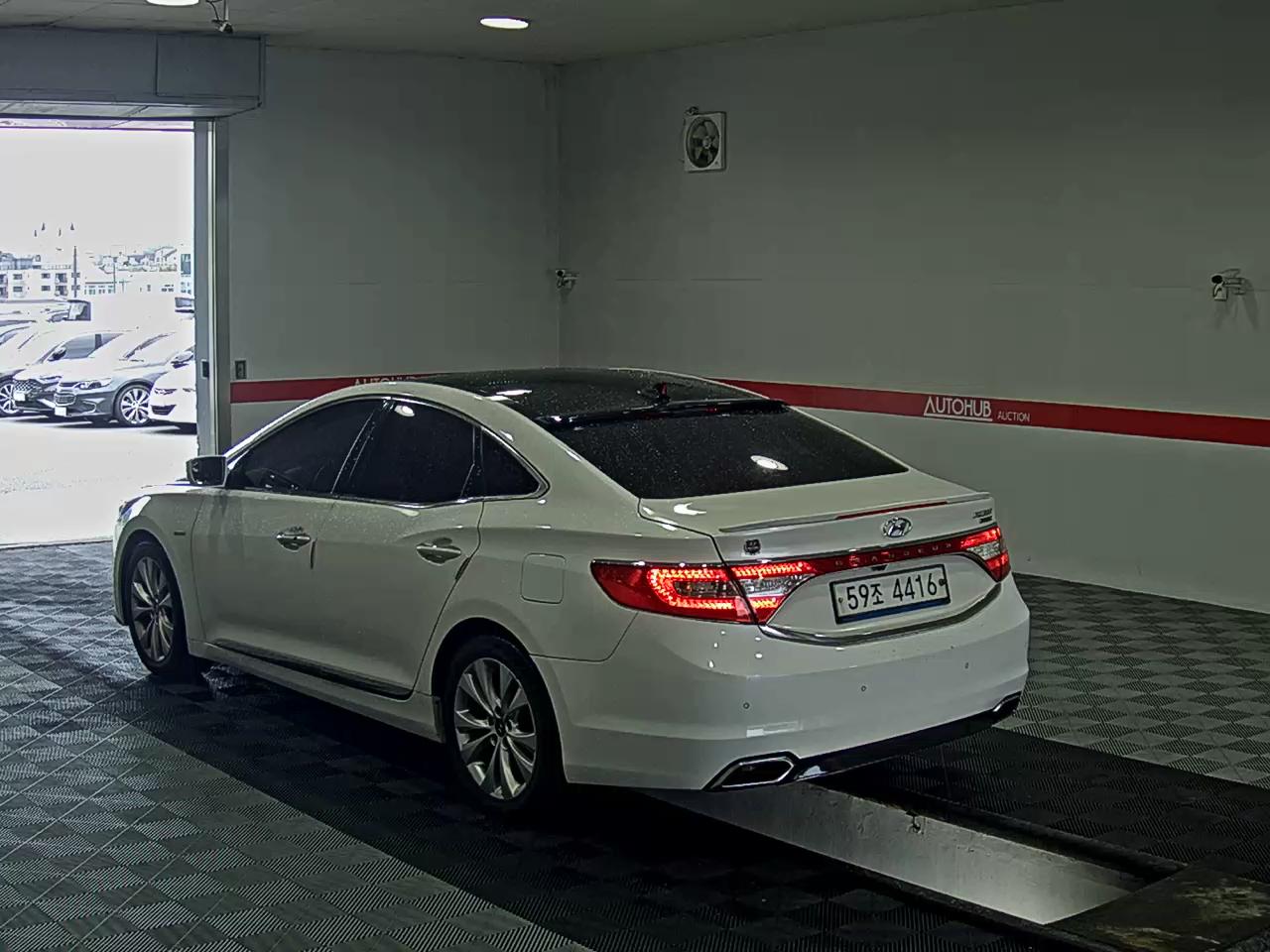 2012 - hyundai grandeur