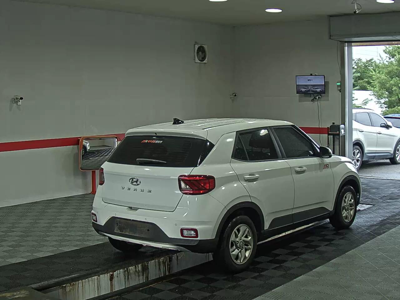 2022 - hyundai venue