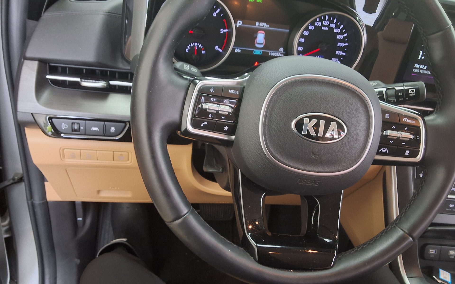 2021 - kia carnival