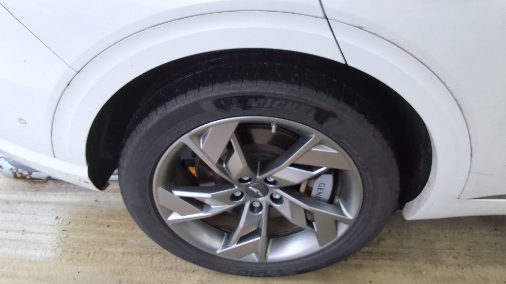 جينيسيس Egv70 كهرباء دفع كلي الفئة الأساسية 2022 EV دفع رباعي BASE