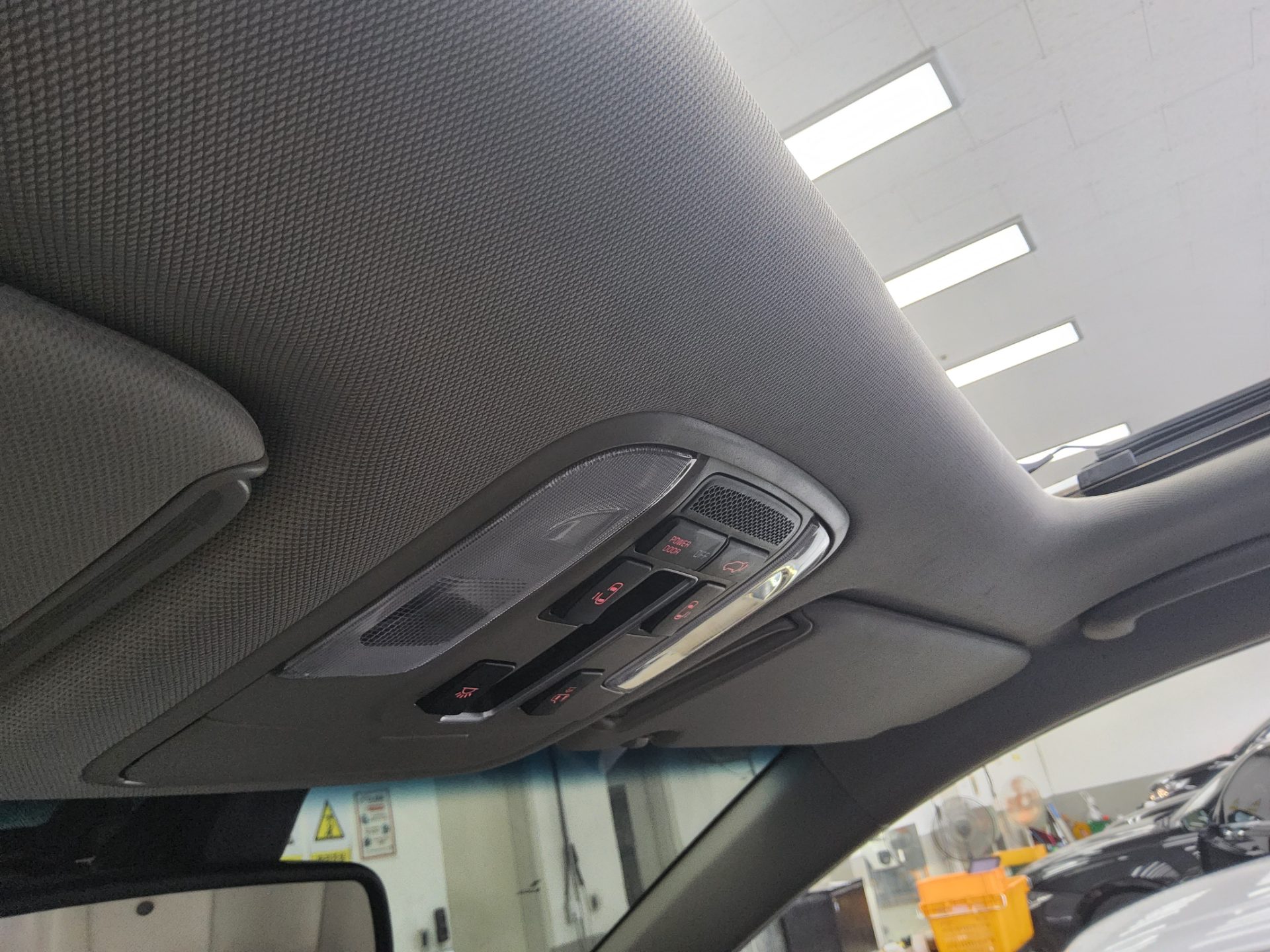 2018 - kia carnival