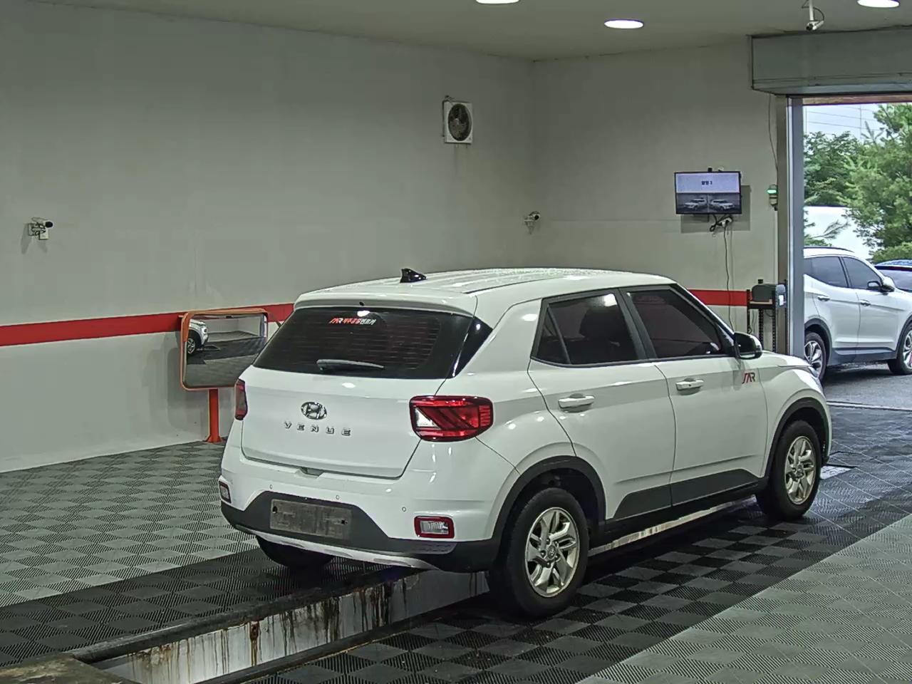 2022 - hyundai venue