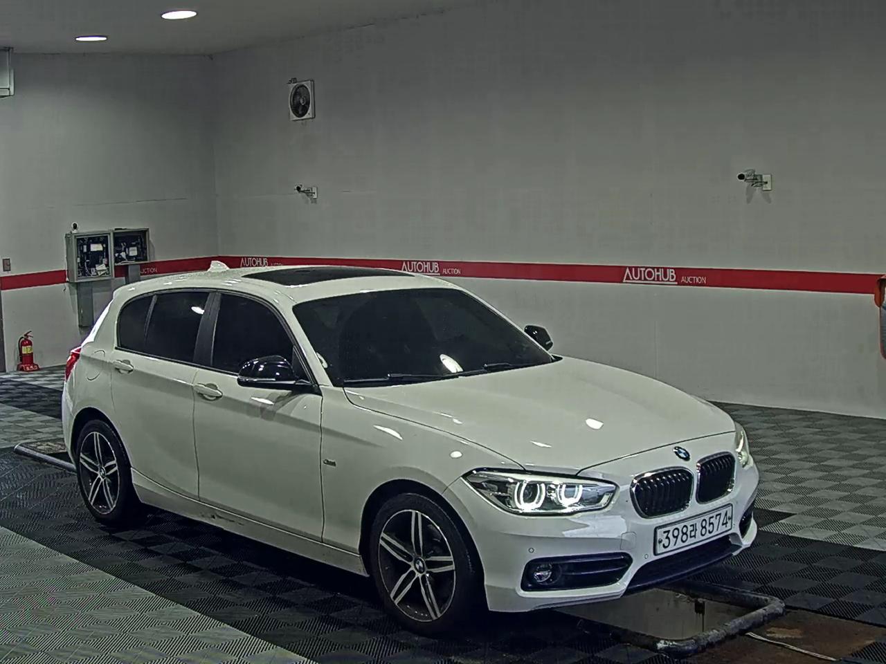 2016 - bmw 1 series