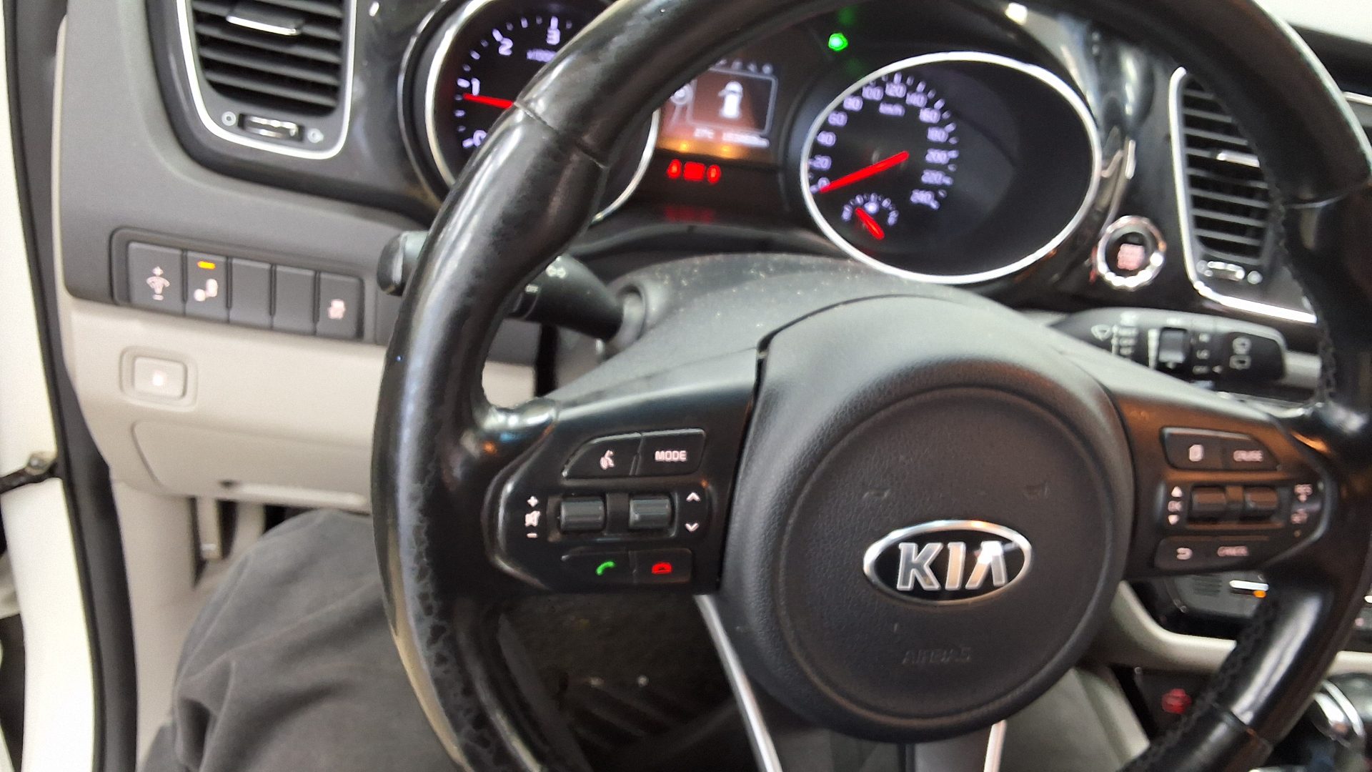 2018 - kia carnival