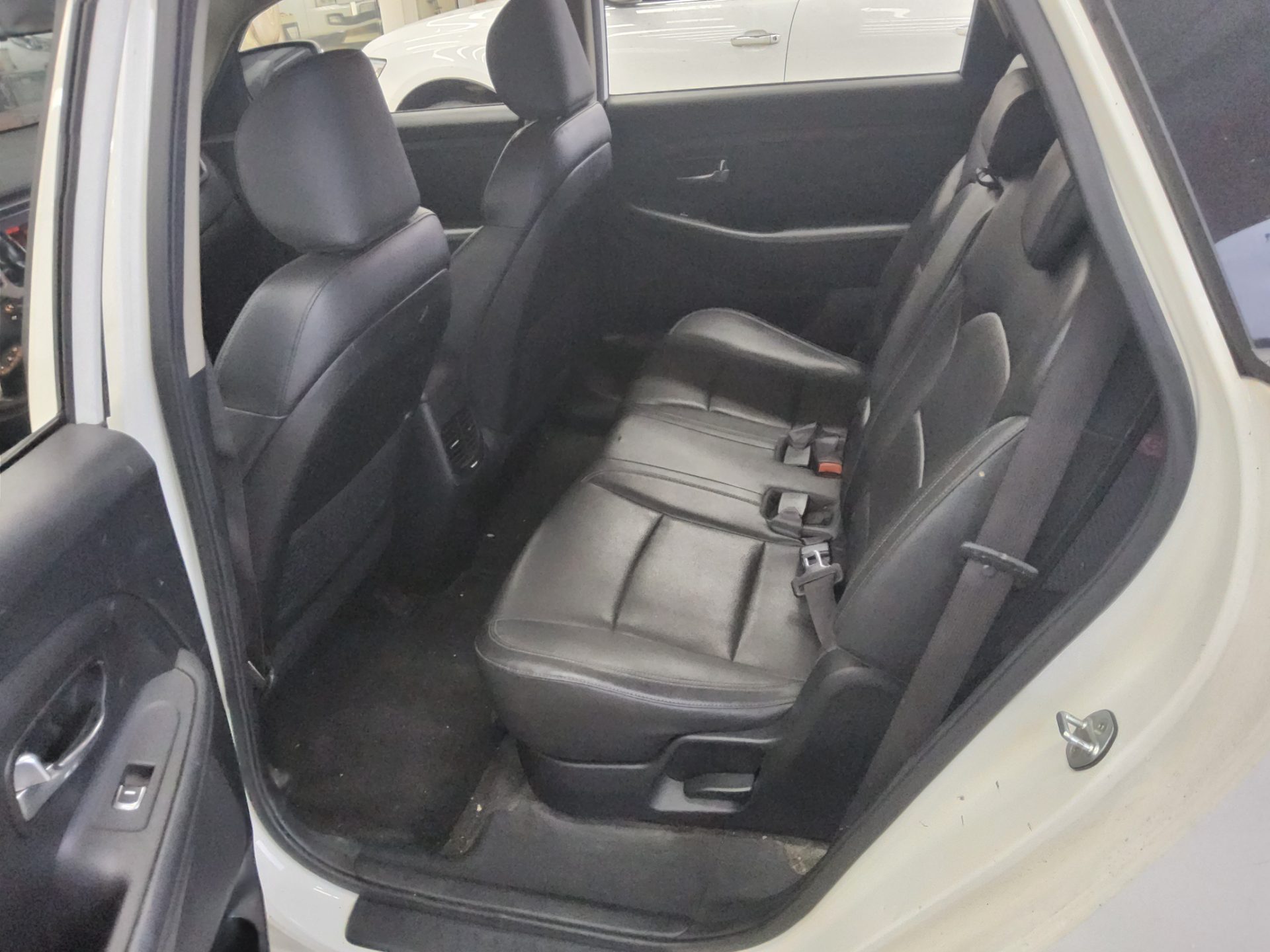 2018 - kia carens