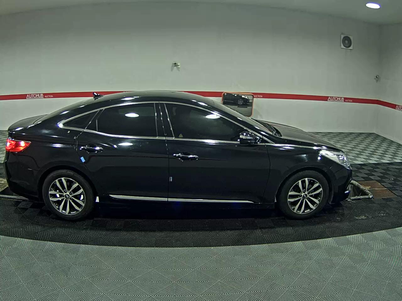 2012 - hyundai grandeur