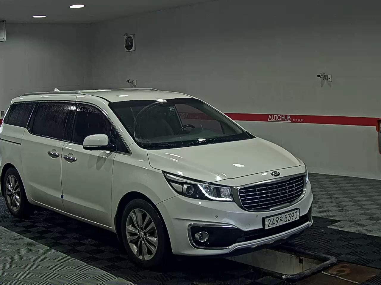 2018 - kia carnival