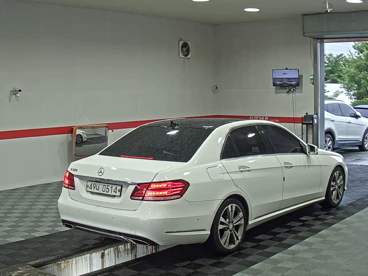 2014 - mercedes-benz e300