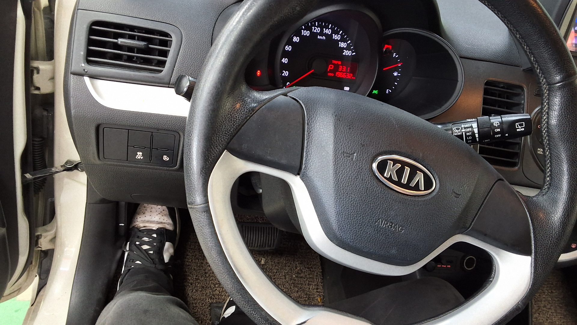 2012 - kia morning