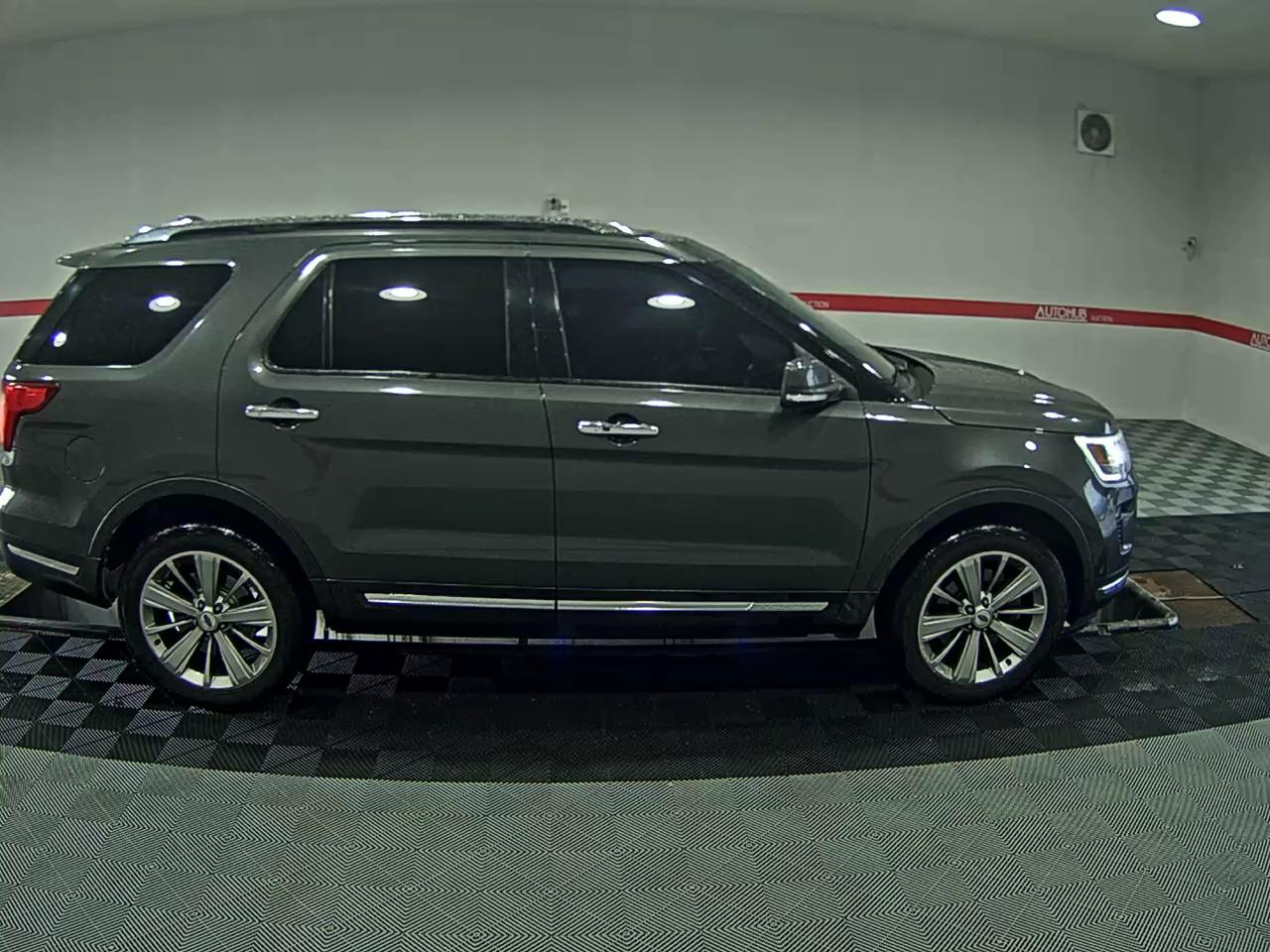 2018 - ford explorer