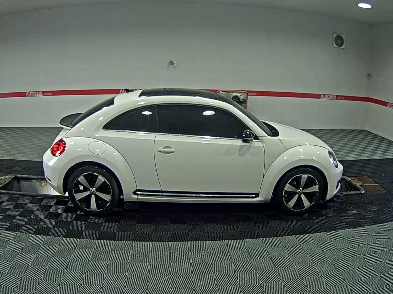 2013 - volkswagen beetle