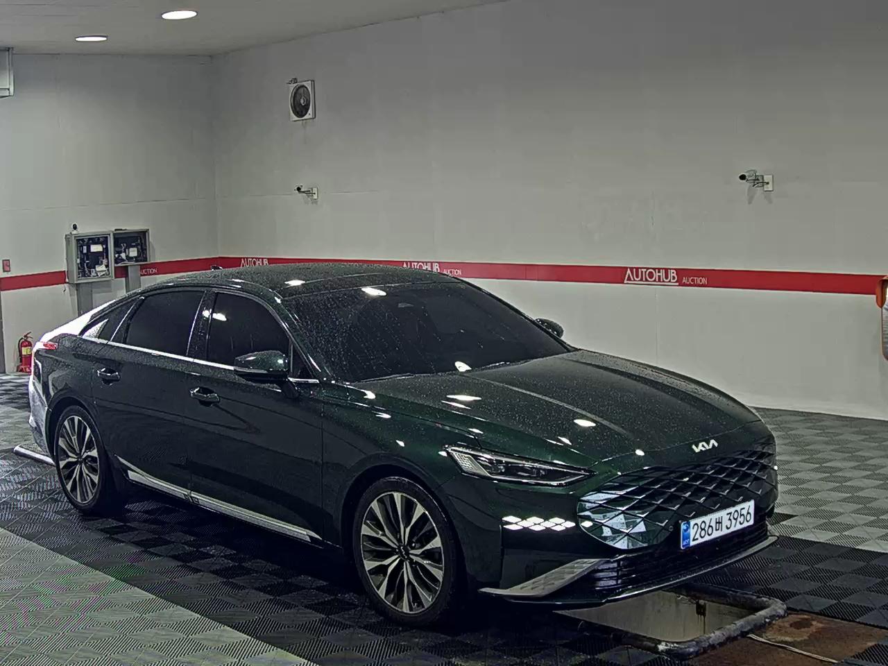 2022 - kia k8