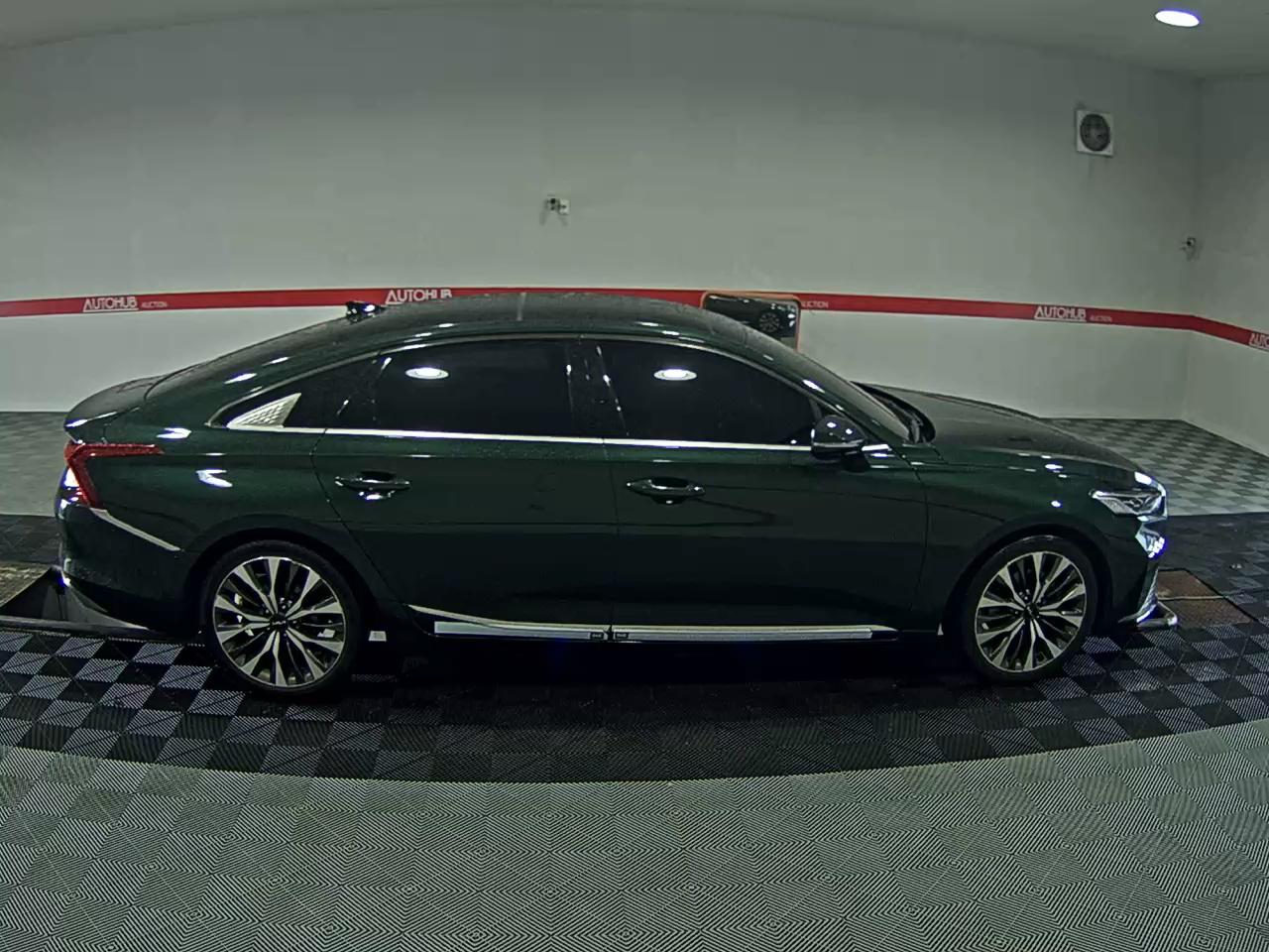 2022 - kia k8