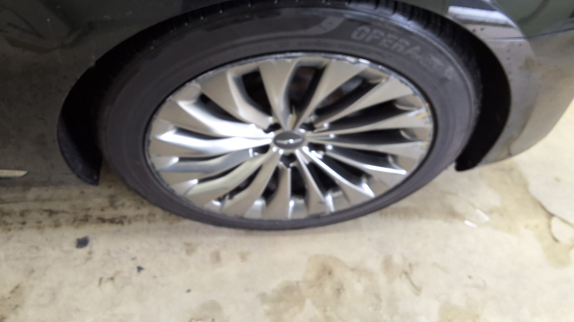 2016 - genesis eq900