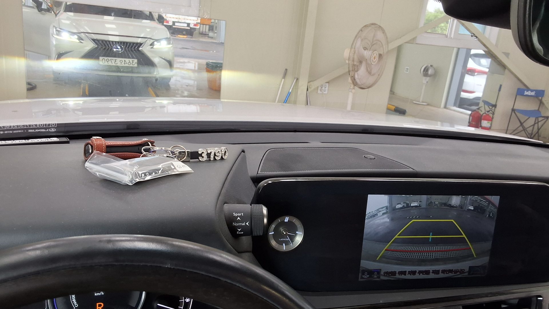 Lexus Es 2022 — صورة 24