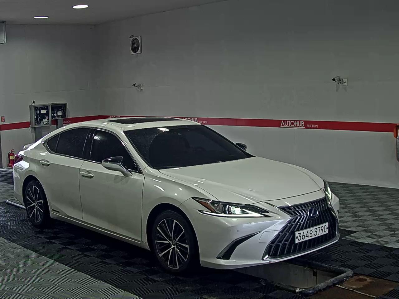 Lexus Es 2022 — صورة 11