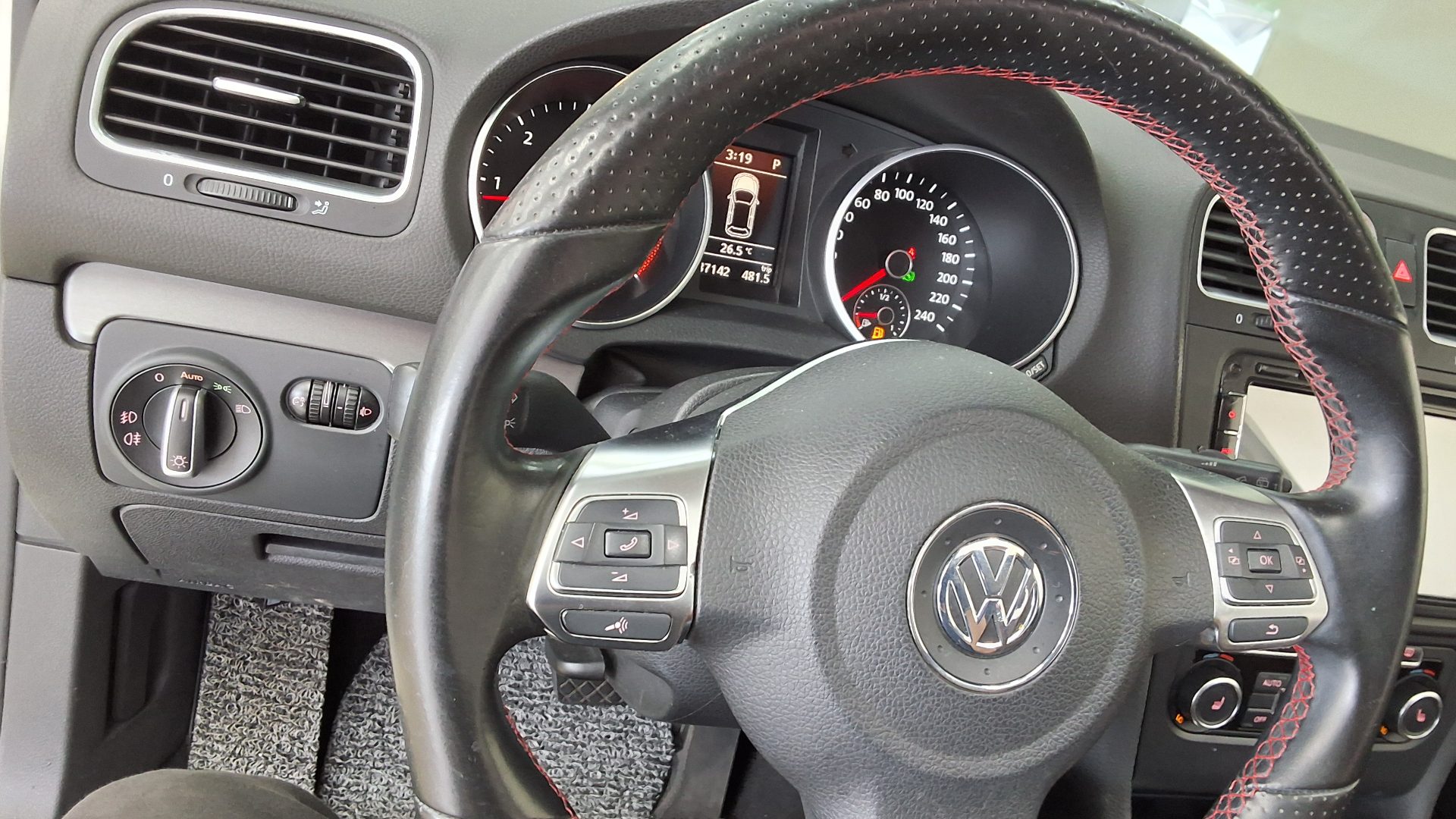 2013 - volkswagen golf