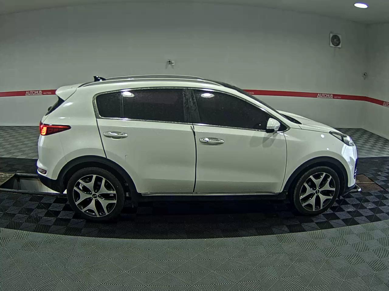 2016 - kia sportage