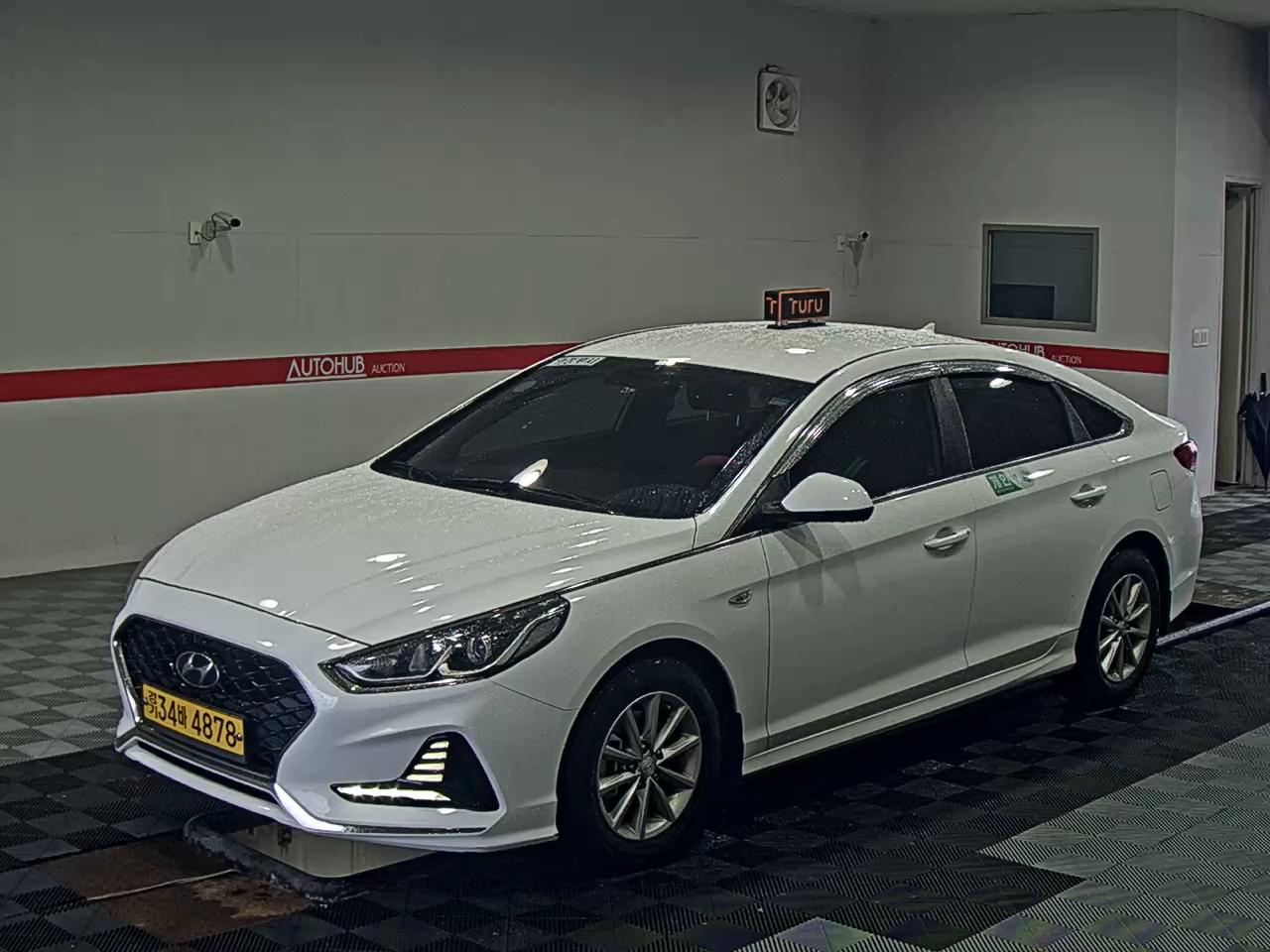 HYUNDAI LF SONATA RISE LPi TAXI