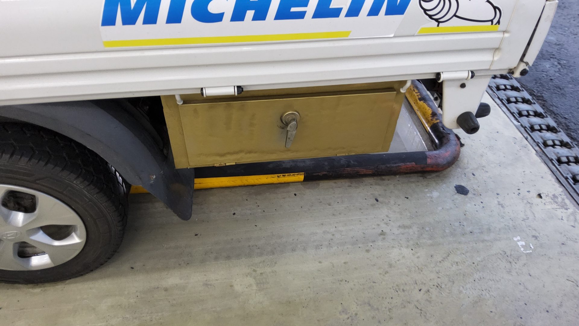 2012 - hyundai porter