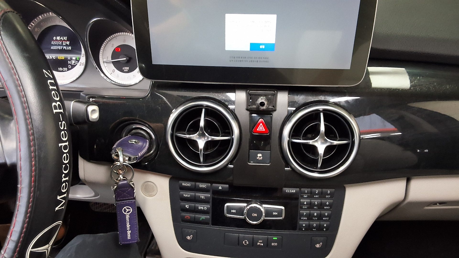 2013 - mercedes-benz glk220