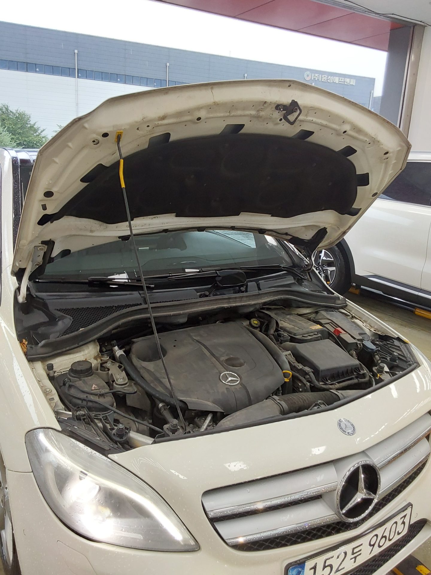 2013 - mercedes-benz b200
