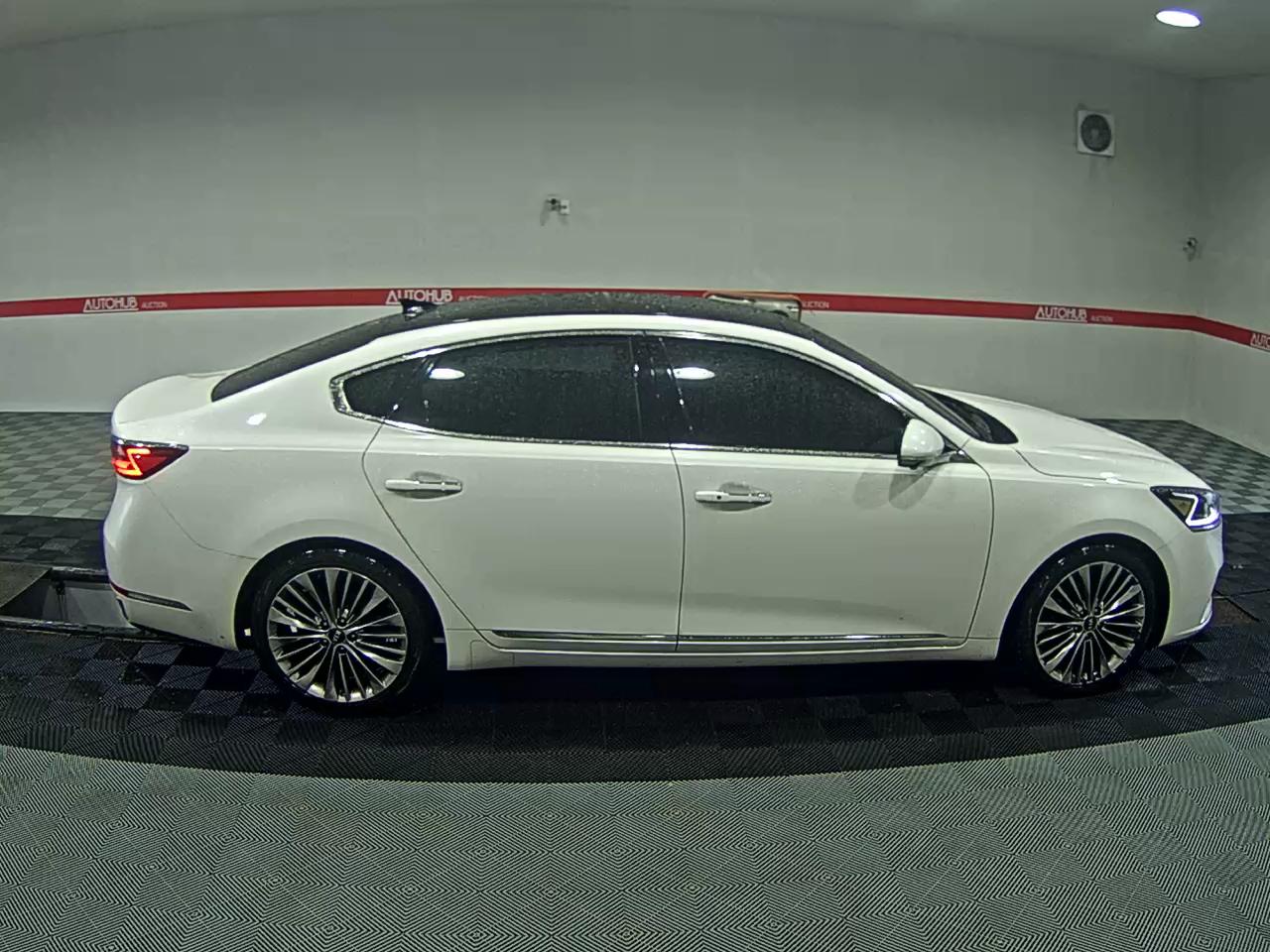 2017 - kia k7