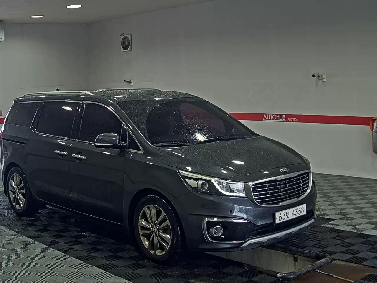 2017 - kia carnival