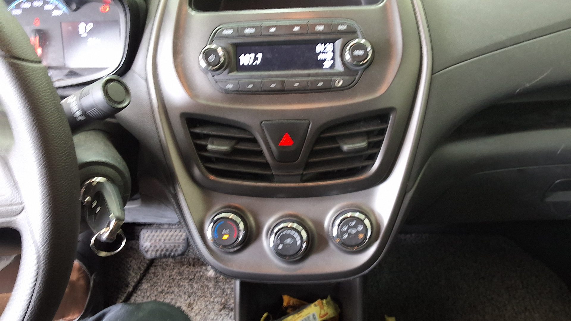 2020 - chevrolet spark