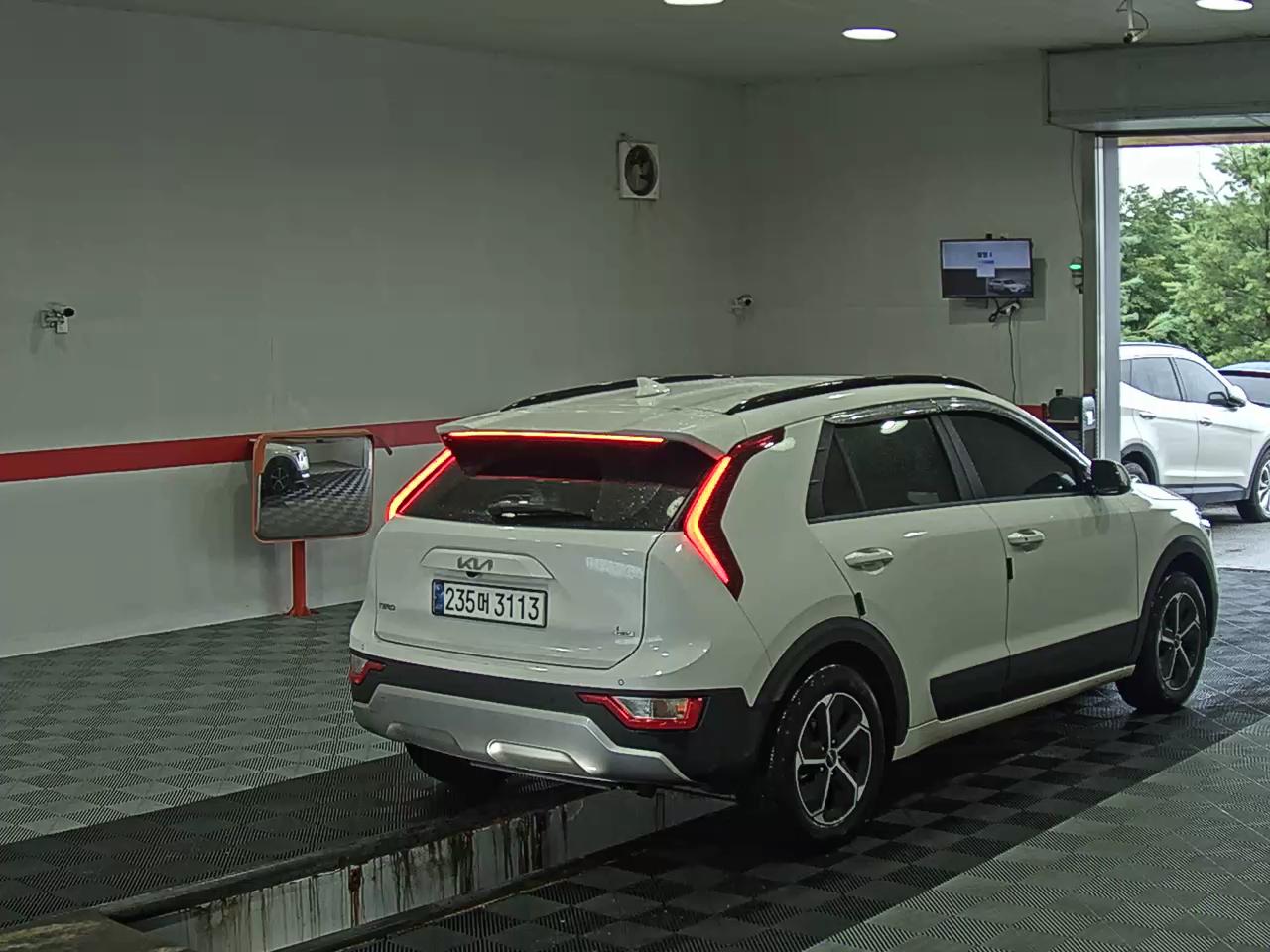 2024 - kia niro