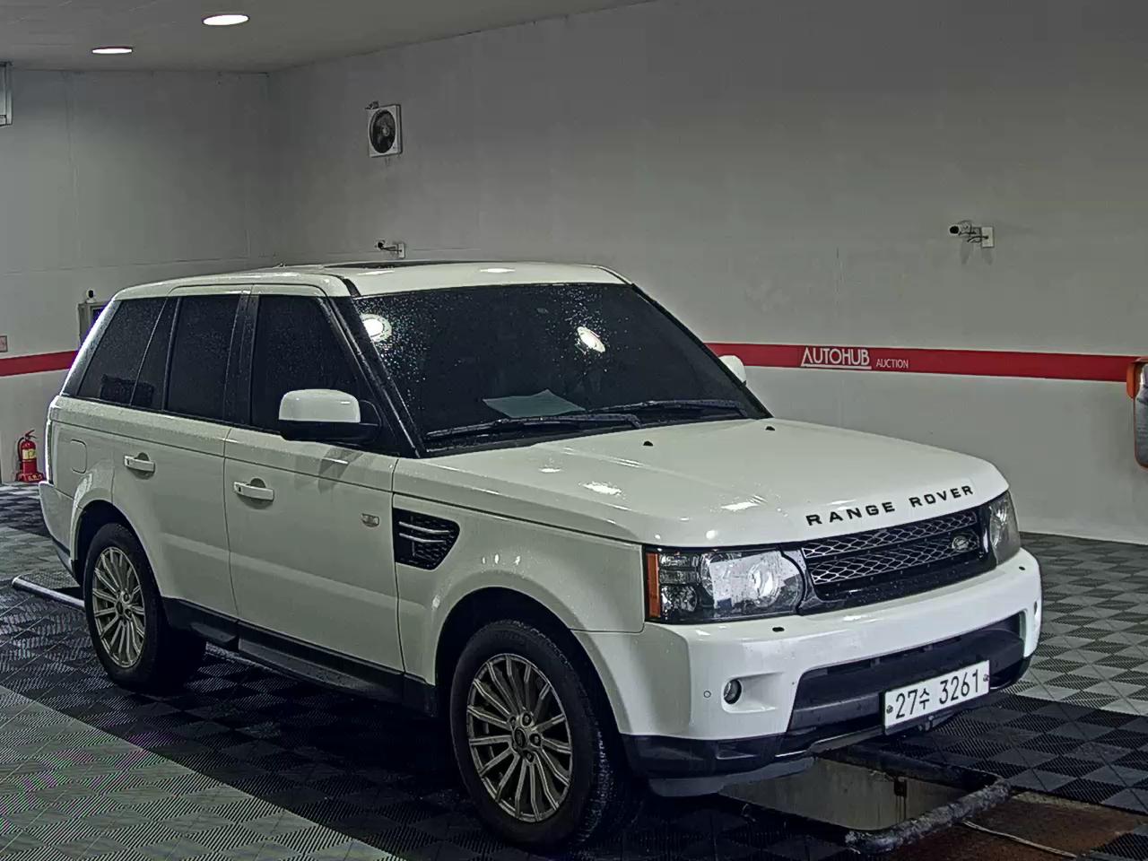 2012 - land rover range rover