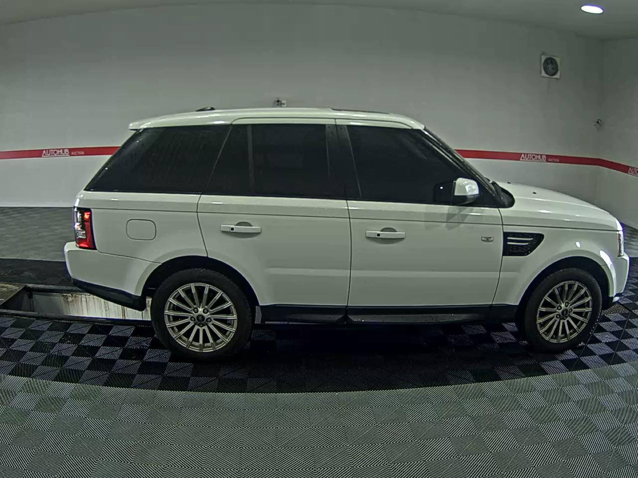 2012 - land rover range rover