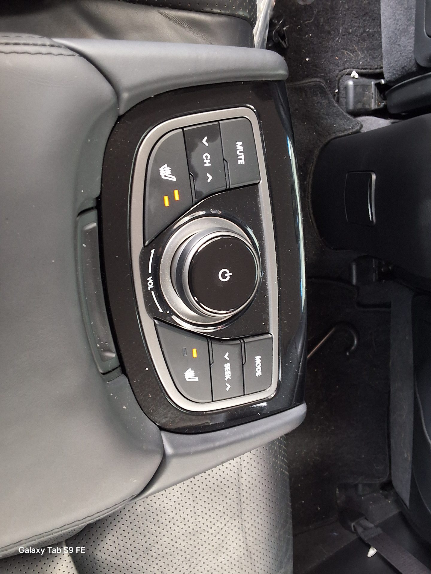 2011 - hyundai grandeur