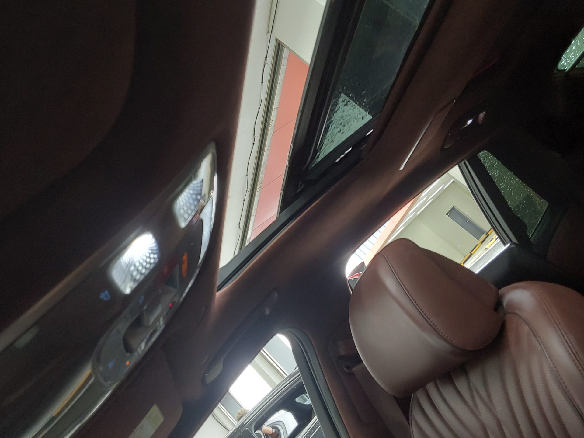 جينيسيس G90 2023 — صورة 18
