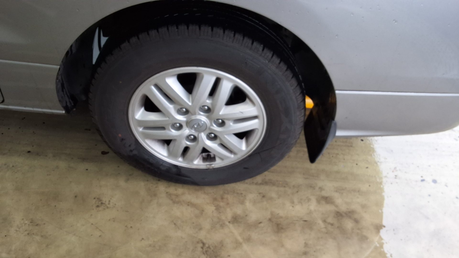 2012 - hyundai grand starex