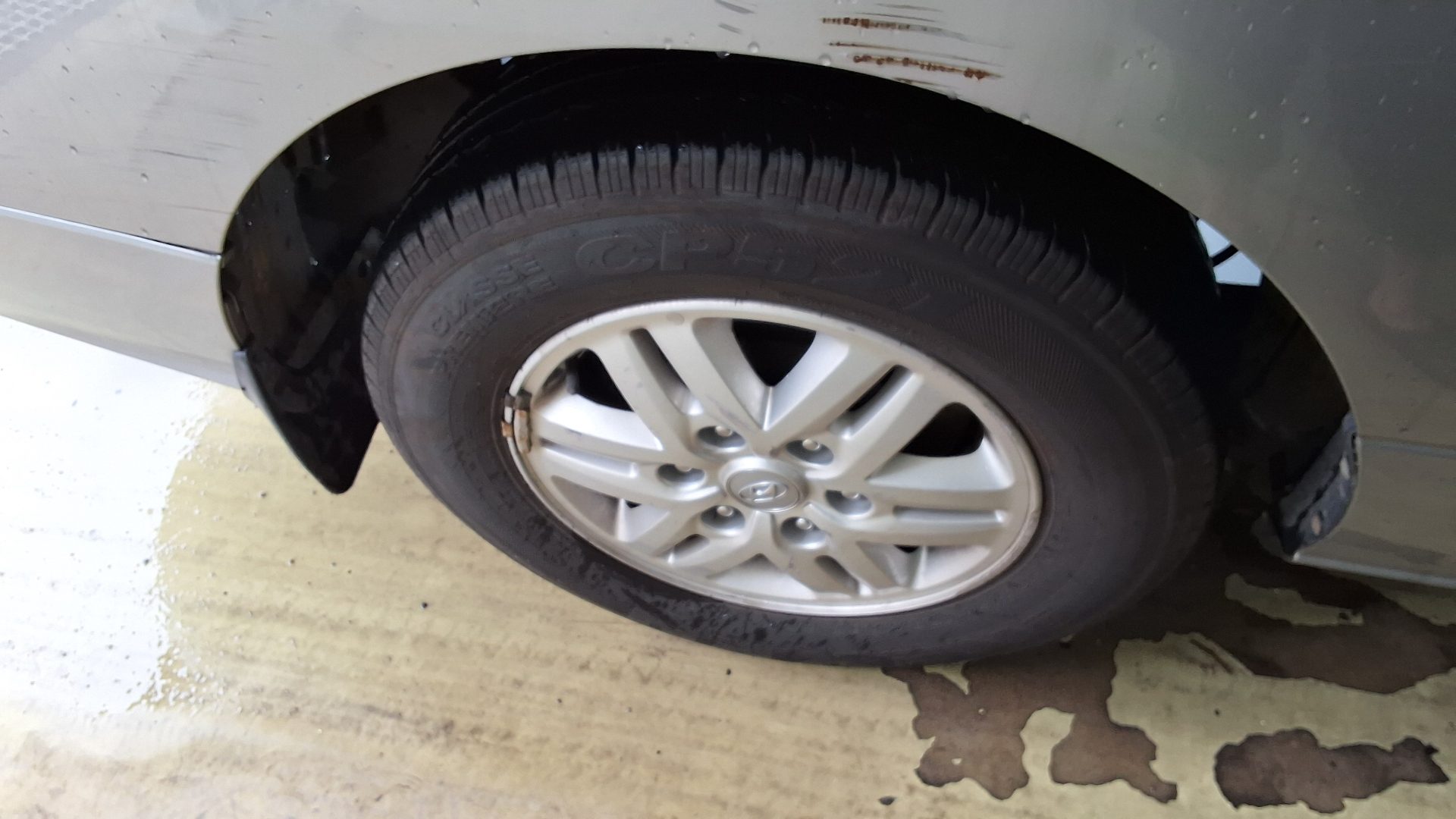 2012 - hyundai grand starex